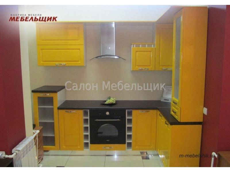 желтая угловая кухня из мдф в Нижнекамске