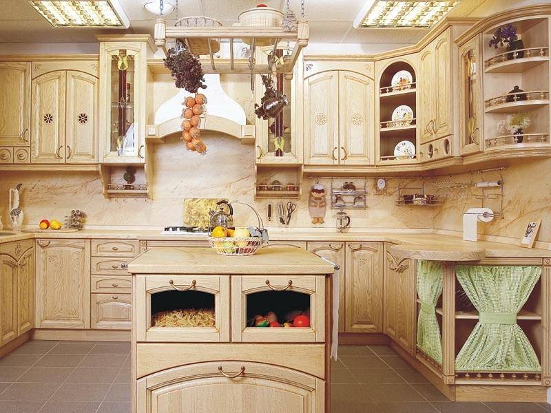 кухонный гарнитур ясень цвет ваниль-патина желтая в Нижнекамске