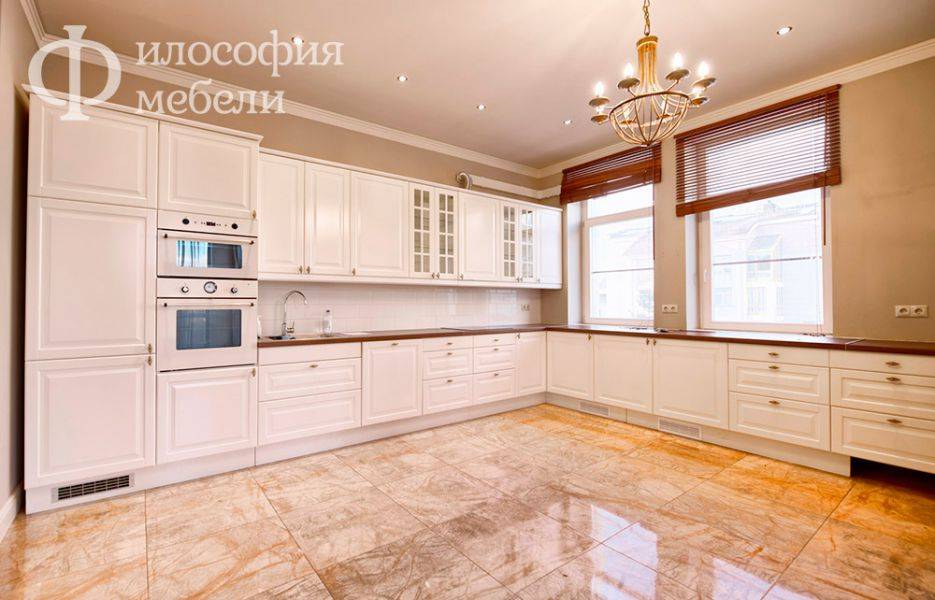 большая угловая кухня кухня №24 в Нижнекамске