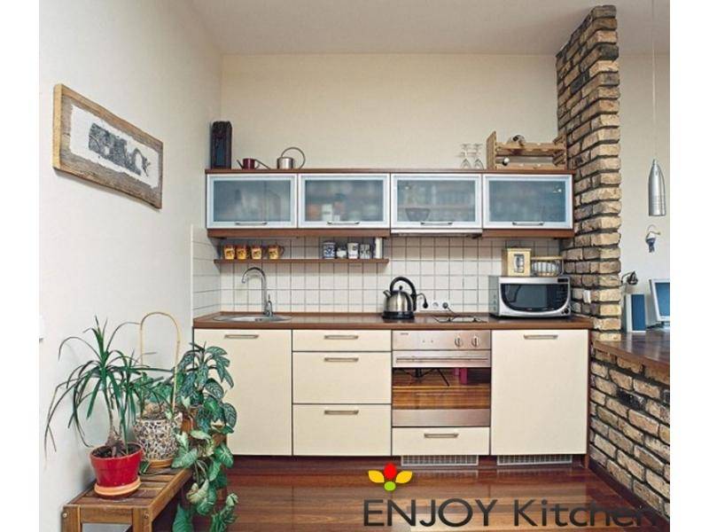 небольшая кухня карла в Нижнекамске