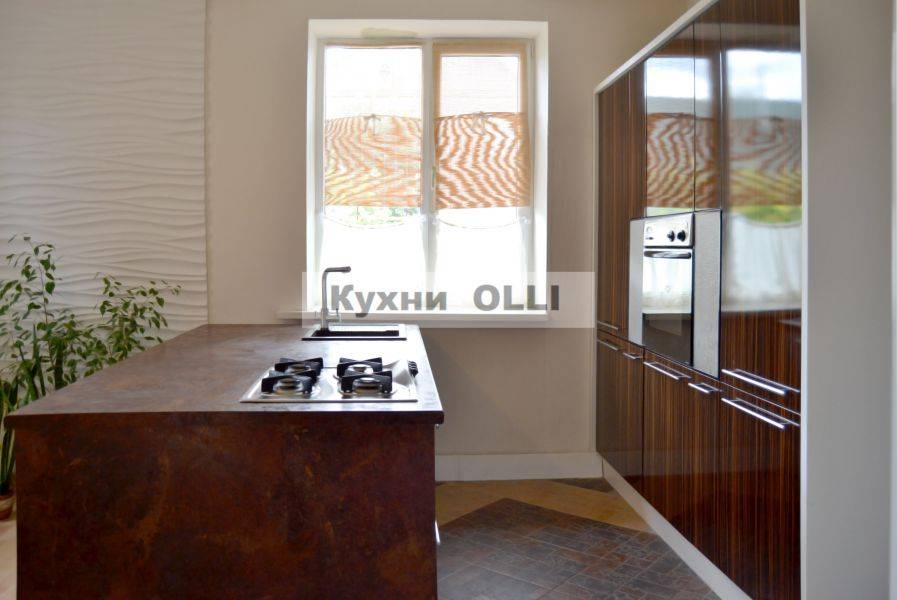 кухня с островом в Нижнекамске