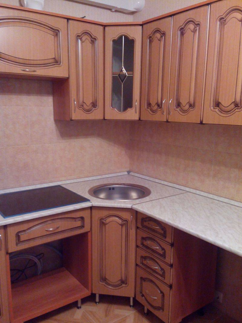 угловая кухня бабочка в Нижнекамске
