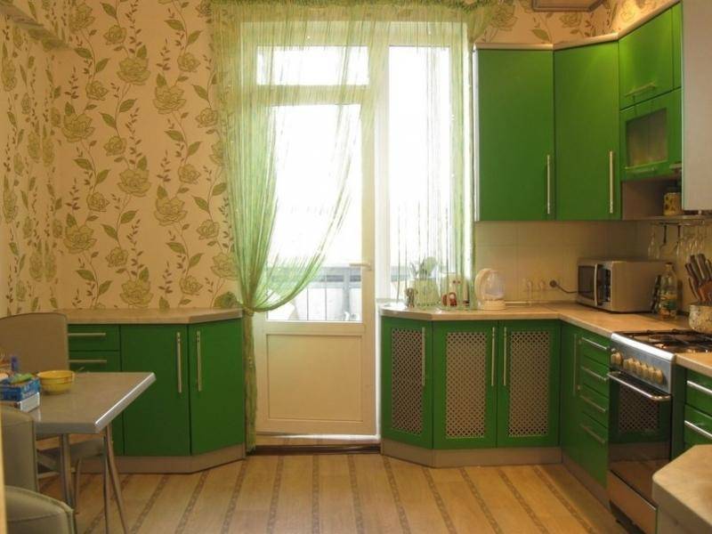 угловая зеленая кухня в Нижнекамске