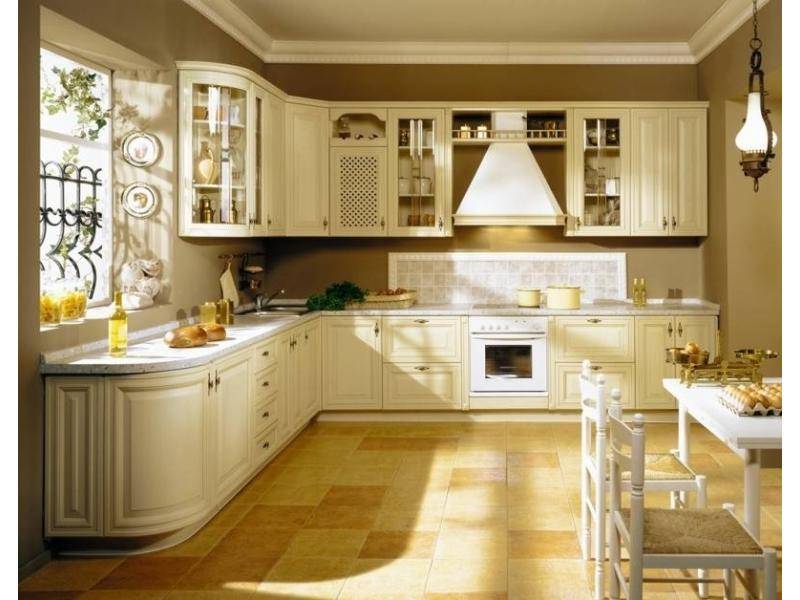 угловая красивая кухня в Нижнекамске