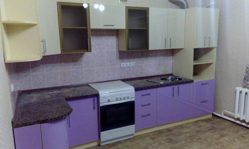 угловая комбинированная кухня в Нижнекамске