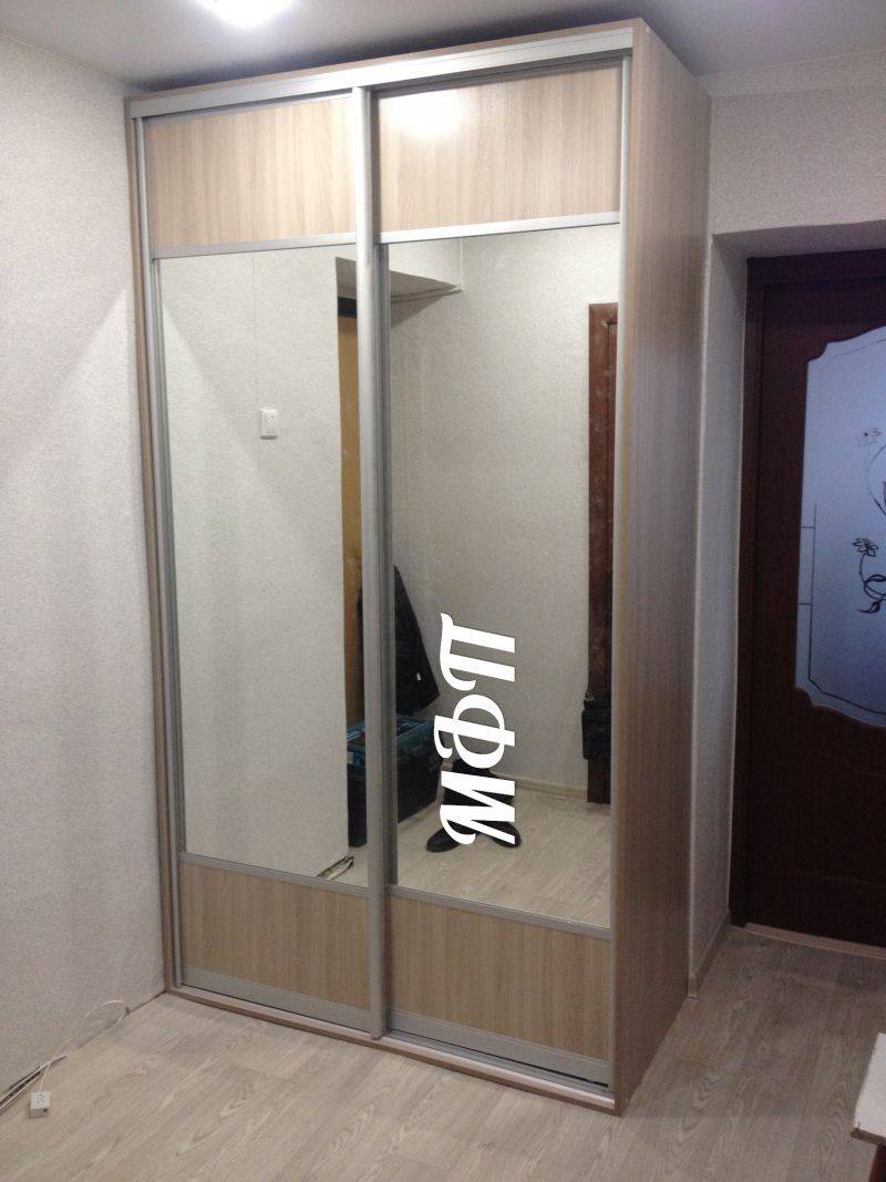 корпусный шкаф-купе с зеркалом в Нижнекамске