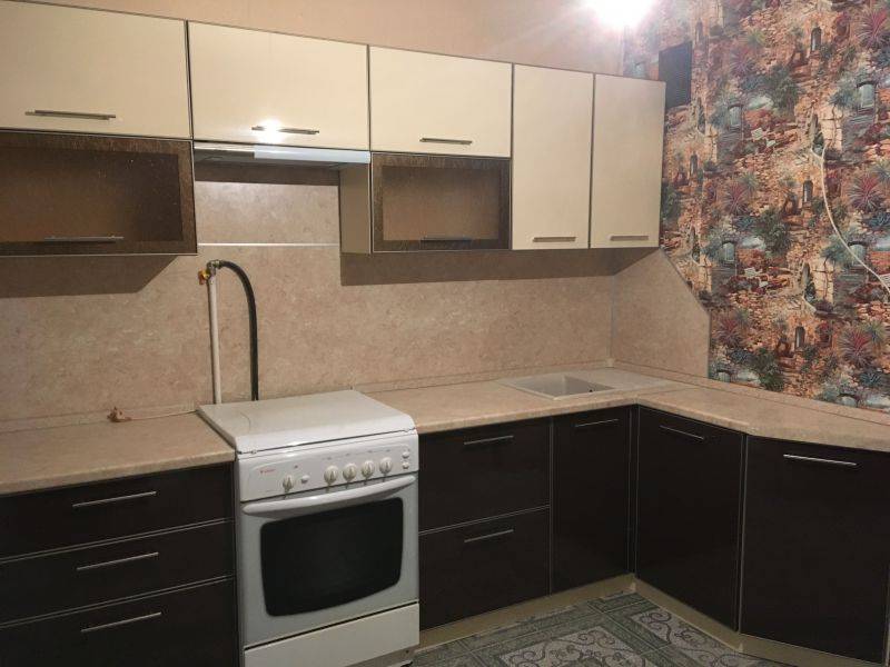 кухня пластик беж+шоколад в Нижнекамске