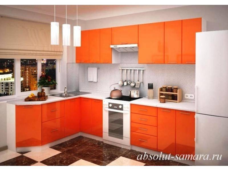 угловая оранжевая кухня в Нижнекамске