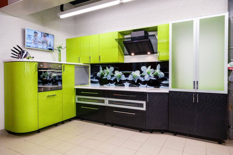 стильная современная кухня в Нижнекамске