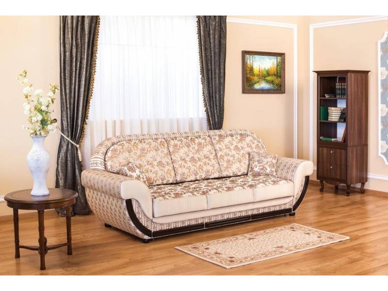 светлый диван-кровать с цветами в Нижнекамске