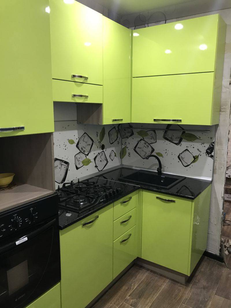 угловая кухня в Нижнекамске