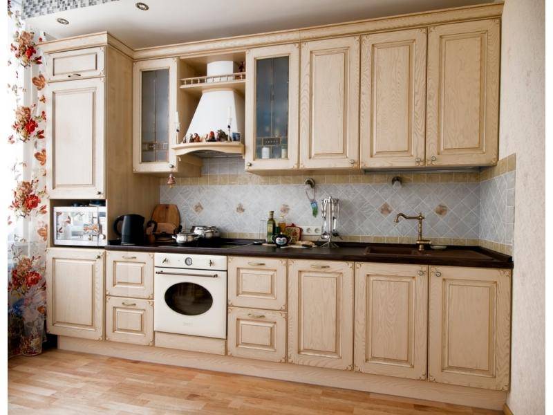 классическая прямая кухня в Нижнекамске