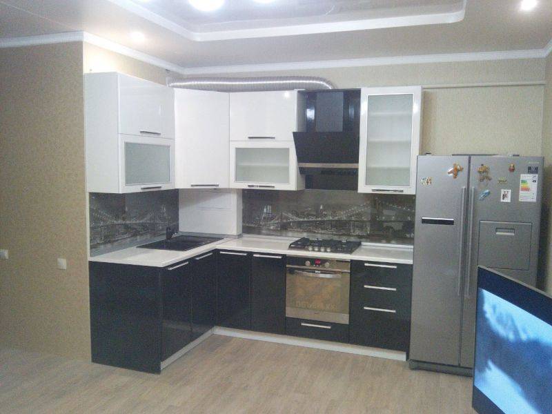 угловая кухня в Нижнекамске