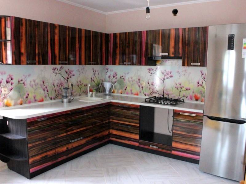 угловая кухня в Нижнекамске