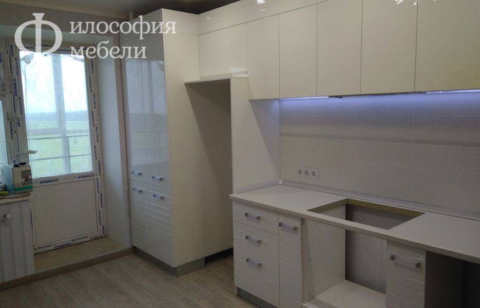 светлая кухня №35 в Нижнекамске