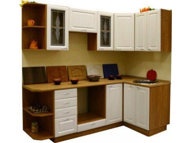 кухонный гарнитур угловой мдф белый в Нижнекамске