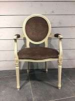 кресло с овальной спинкой «медальон», фасад слоновая кость антик, ткань velvet lux 53 в Нижнекамске