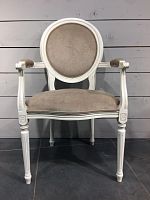 кресло с овальной спинкой «медальон», фасад снежный антик, ткань velvet lux 51 в Нижнекамске